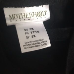 Maternity pants and shirt